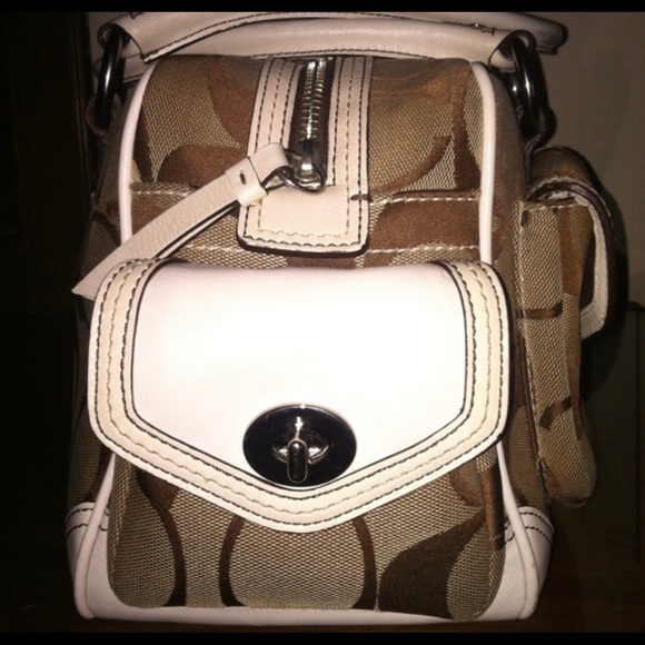 Coach Satchel - Picture 2 of 11